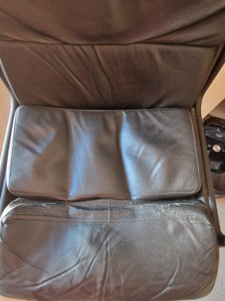 Silla de oficina ergonómica negra