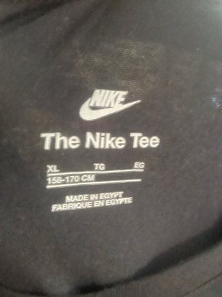 Camiseta Nike International Negra