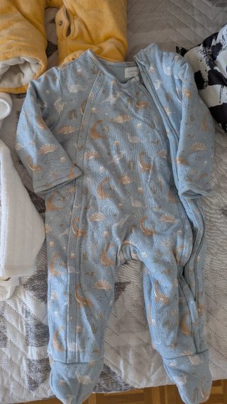 Conjunto Ropa Bebé: Buzos y Cazadoras