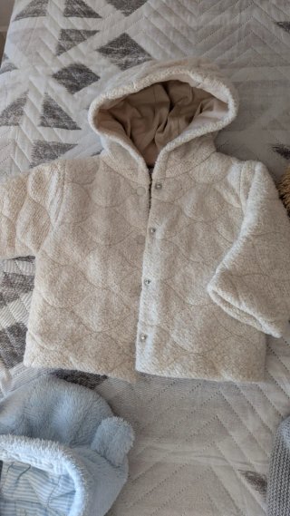 Conjunto Ropa Bebé: Buzos y Cazadoras