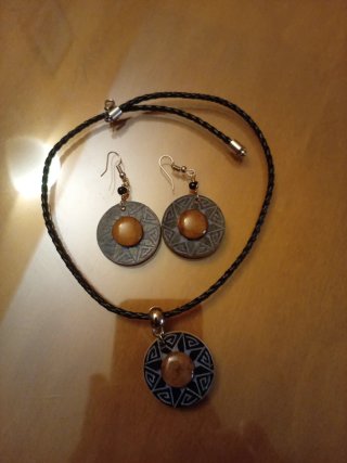Conjunto Colgante y Pendientes