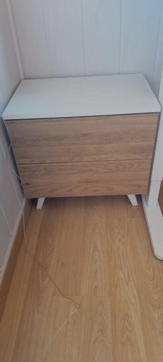 Cómoda de madera con 5 cajones