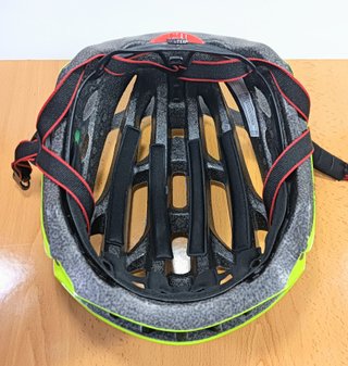 Casco de bicicleta Stratos T-M 54-58 cm.