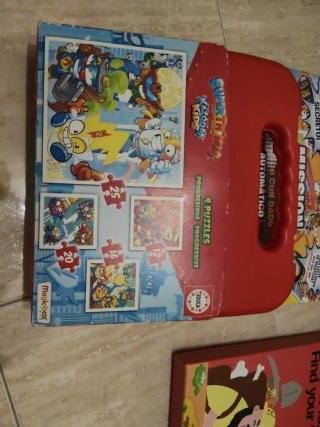 Lote de juegos y juguetes infantiles