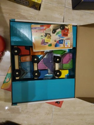 Lote de juegos y juguetes infantiles