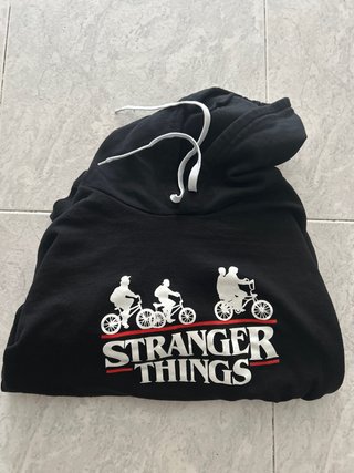 Sudadera Stranger Things Negra