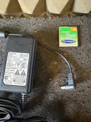 Roland SP-555 Sequencer Campionatore