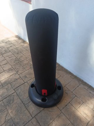 Cilindro boxeo hinchable base agua