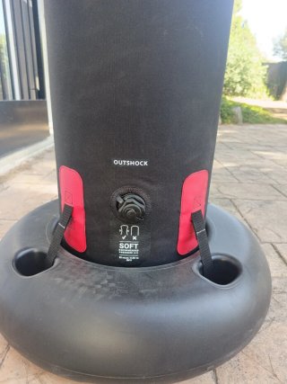 Cilindro boxeo hinchable base agua
