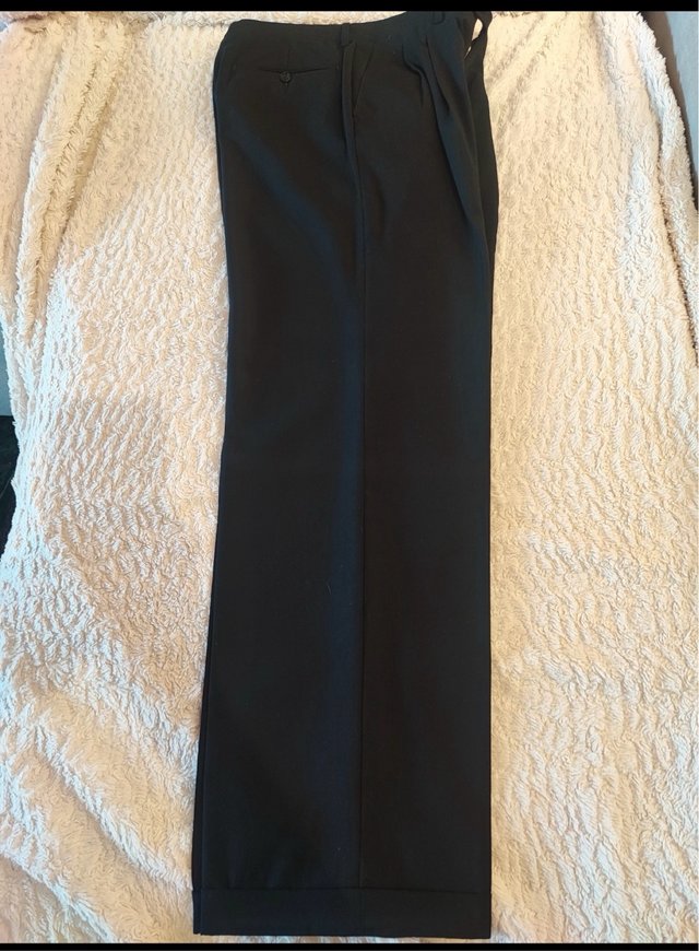 Traje de hombre negro