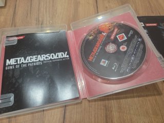 Metal Gear Solid 4 PS3 Guns of the Patriots