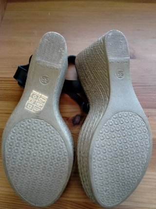 Sandalias cuñas negras piel 38