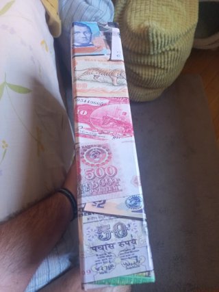 ALBUM DE BILLETES DEL MUNDO