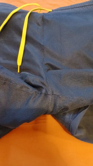 Pantalones cortos Adidas azules y amarillos