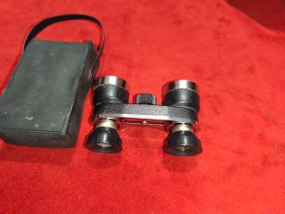 Binoculares de ópera vintage con estuche