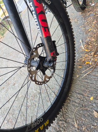 Bicicleta de montaña Btwin M 27.5