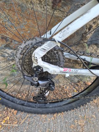 Bicicleta de montaña Btwin M 27.5