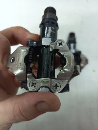 Pedales Shimano PD-M520