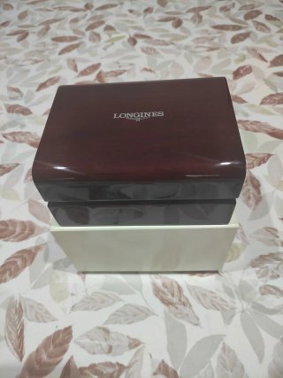 Caja Longines maron lacado brillante