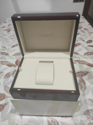 Caja Longines maron lacado brillante