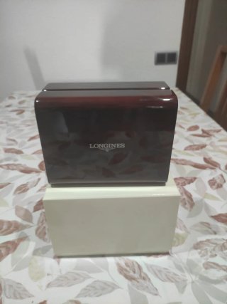 Caja Longines maron lacado brillante