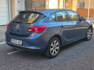 Opel Astra 2015