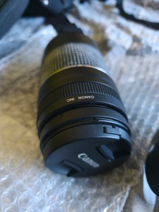 Cámara Canon EOS 2000D Negra (Precio nego)