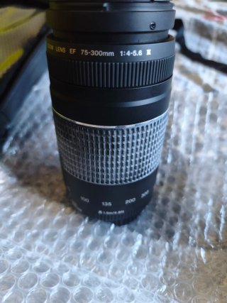 Cámara Canon EOS 2000D Negra (Precio nego)