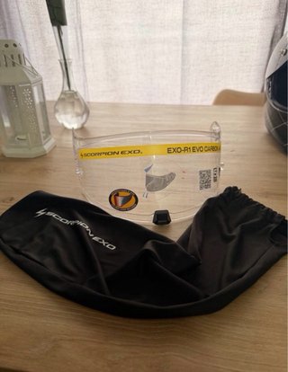 Casco Scorpion Exo R1 Carbon Air