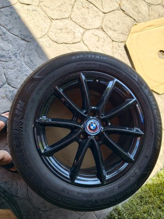Juego de 4 llantas BMW en perfecto estado.