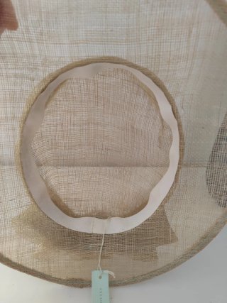 Sombrero rejilla Pronovias beige mujer