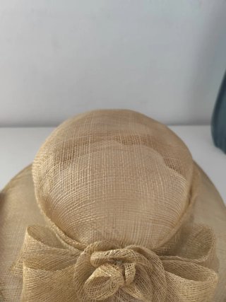Sombrero rejilla Pronovias beige mujer