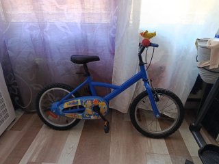 Bicicleta infantil azul
