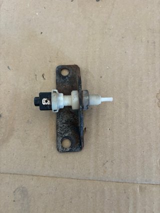 Sensor Freno Land Rover Santana 88,109