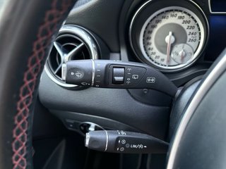 Mercedes-Benz GLA AMG Techo solar eléctrico