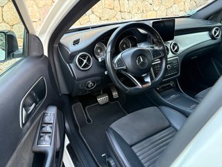 Mercedes-Benz GLA AMG Techo solar eléctrico