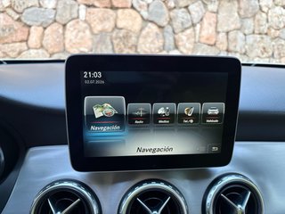 Mercedes-Benz GLA AMG Techo solar eléctrico