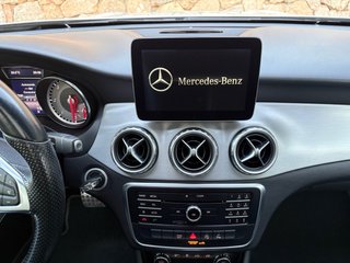 Mercedes-Benz GLA AMG Techo solar eléctrico