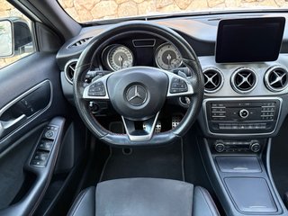 Mercedes-Benz GLA AMG Techo solar eléctrico