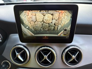 Mercedes-Benz GLA AMG Techo solar eléctrico