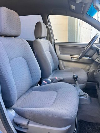 KIA Carens 2004