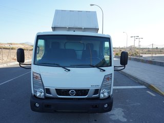 NISSAN NT400 CABSTAR *** 32.000 Kms ***