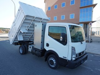 NISSAN NT400 CABSTAR *** 32.000 Kms ***