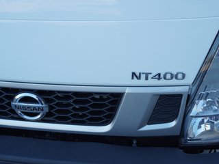 NISSAN NT400 CABSTAR *** 32.000 Kms ***