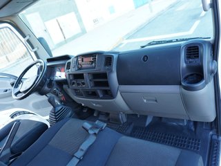 NISSAN NT400 CABSTAR *** 32.000 Kms ***