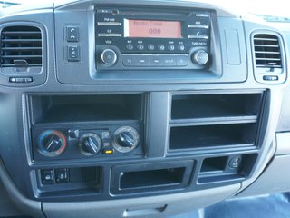 NISSAN NT400 CABSTAR *** 32.000 Kms ***