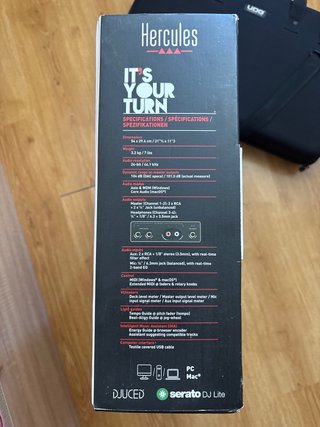 Controladora DJ Hercules DJControl Inpulse 500