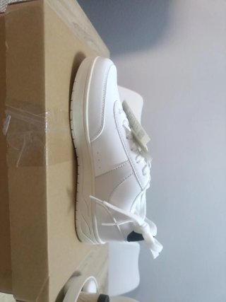 Zapatos blancos