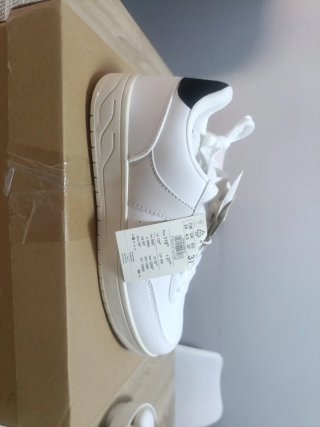 Zapatos blancos