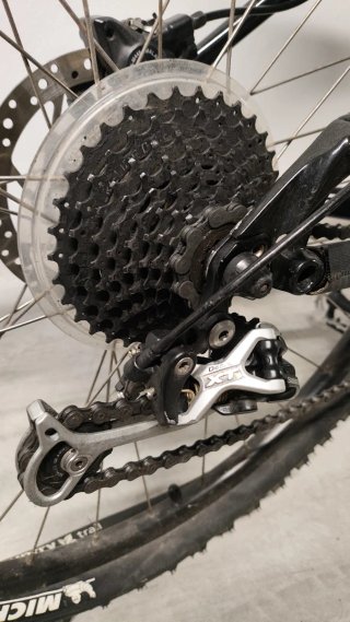 GT Avalanche 1.0 Bicicleta Montaña